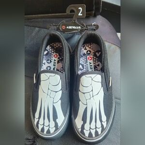 Airwalk Classic Black Sole Sneakers